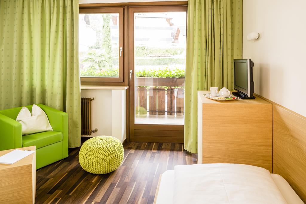 Hotel Arndt Termeno Ngoại thất bức ảnh